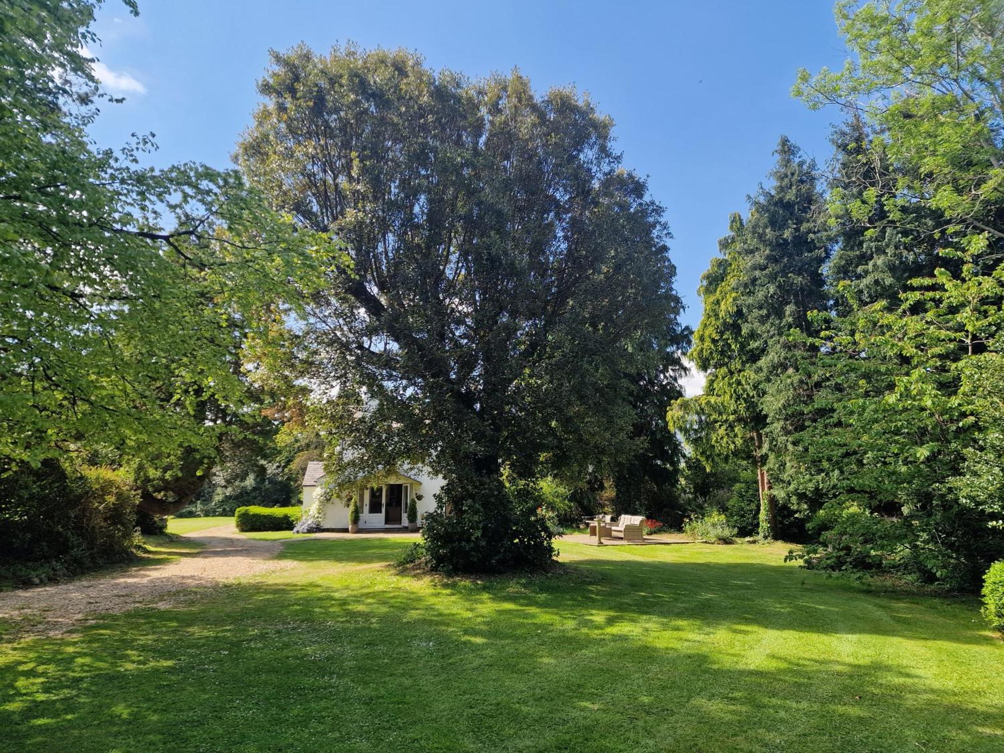 Glyn Isa Country House B&B And Self Catering Apartments Conwy Exteriér fotografie